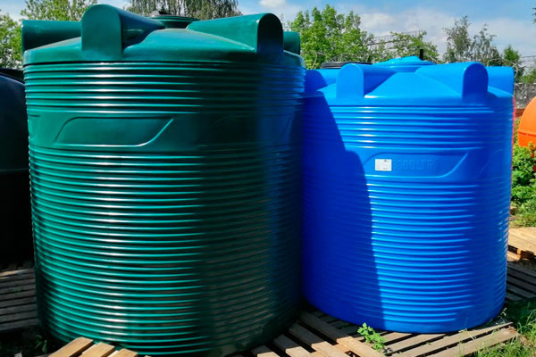 10 кубовые пластиковые емкости