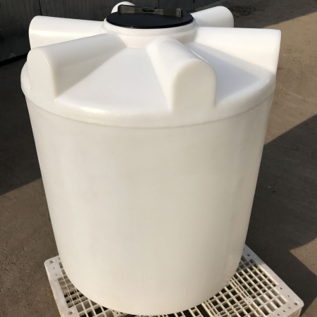 Конусная емкость К 1000 л - фото на складе 2