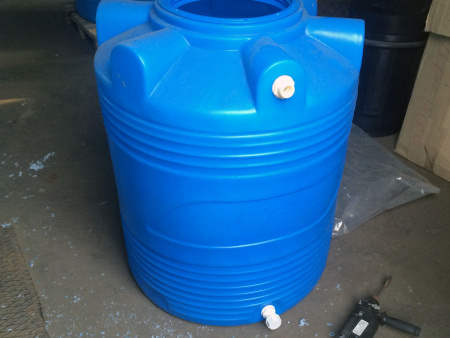 Отводы пластиковые с заглушкой для больших емкостей Отводы пластиковые с заглушкой для больших емкостей