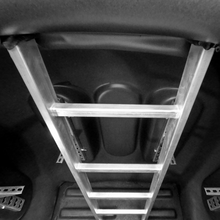 Лестница внутри колодца - фото 4