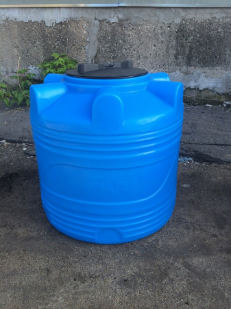 Емкость V 200 литров синяя